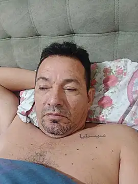 Snapshot of Gerardo_Camila chatting on May 23, 2026, 4:11 am Gerardo Camila online show from May 23, 2026, 4:11 am