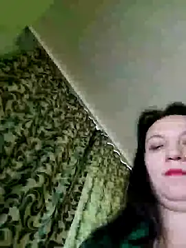 Snapshot of MiaRox chatting on June 4, 2026, 2:11 pm MiaRox online show from June 4, 2026, 2:11 pm