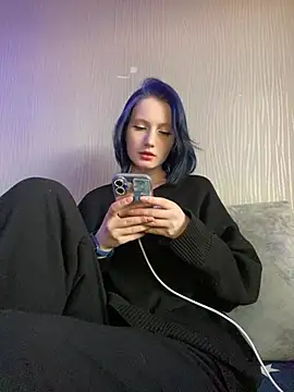 Snapshot of Glissadaaa chatting on June 15, 2026, 4:28 pm Glissadaaa online show from June 15, 2026, 4:28 pm
