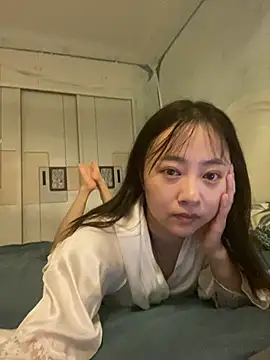 Snapshot of CRROO-AA chatting on June 1, 2026, 11:32 am CRROO-AA online show from June 1, 2026, 11:32 am