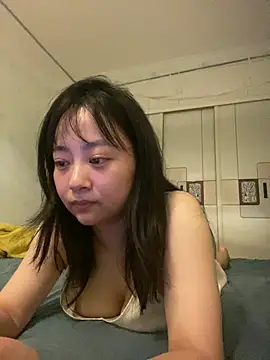 Snapshot of CRROO-AA chatting on May 28, 2026, 2:23 pm CRROO-AA online show from May 28, 2026, 2:23 pm