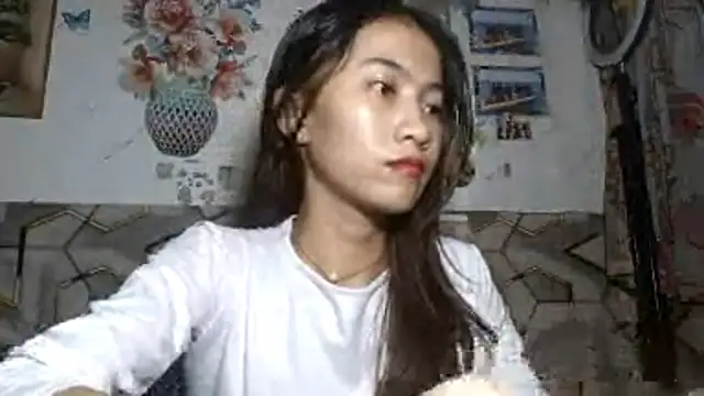 Snapshot of DeeannGunby chatting on June 7, 2026, 4:34 pm DeeannGunby online show from June 7, 2026, 4:34 pm