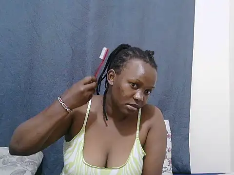 Snapshot of Cute_lyn chatting on June 28, 2026, 4:13 pm Cute lyn online show from June 28, 2026, 4:13 pm