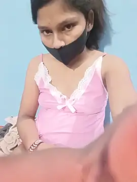 Snapshot of Naughty-Savi chatting on June 19, 2026, 6:03 pm Naughty-Savi online show from June 19, 2026, 6:03 pm