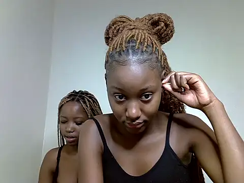 Pretty kitty48 online show from July 8, 2026, 4:13 am