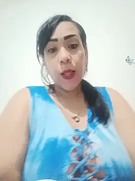 Snapshot of OliviaWilliamm chatting on July 5, 2026, 12:37 am OliviaWilliamm online show from July 5, 2026, 12:37 am