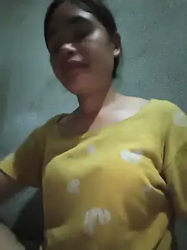 Snapshot of Emma-sin chatting on July 6, 2026, 3:03 pm Emma-sin online show from July 6, 2026, 3:03 pm