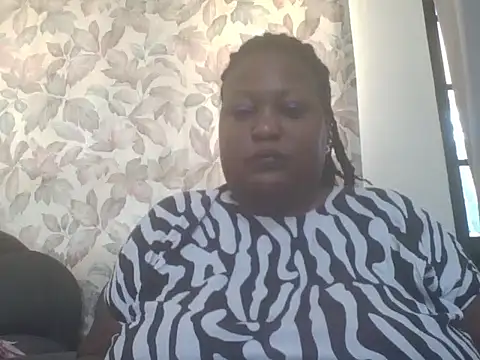 Snapshot of fat_ebonyqueen chatting on June 26, 2026, 7:47 am fat ebonyqueen online show from June 26, 2026, 7:47 am