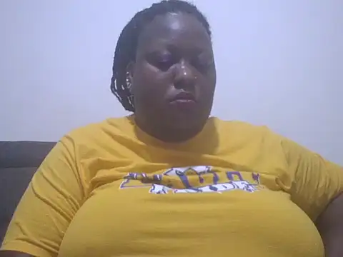 Snapshot of fat_ebonyqueen chatting on June 16, 2026, 10:32 pm fat ebonyqueen online show from June 16, 2026, 10:32 pm