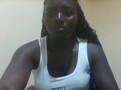 shesprettya online show from May 18, 2026, 7:18 pm
