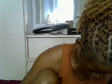 Snapshot of Pinky_lina1 chatting on June 5, 2026, 12:44 pm Pinky lina1 online show from June 5, 2026, 12:44 pm