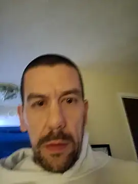 Snapshot of FrankGrimey chatting on May 25, 2026, 1:05 am FrankGrimey online show from May 25, 2026, 1:05 am