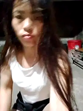 Snapshot of MissLonna chatting on May 22, 2026, 10:19 pm MissLonna online show from May 22, 2026, 10:19 pm