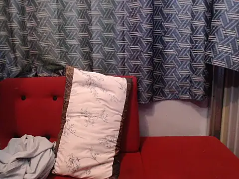 Snapshot of petiteasian_pinaygirl chatting on July 5, 2026, 12:37 am petiteasian pinaygirl online show from July 5, 2026, 12:37 am
