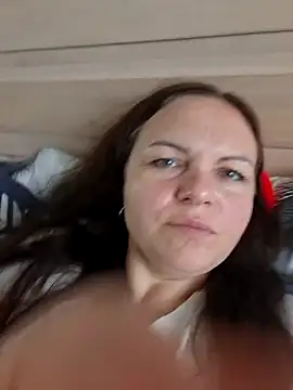 Snapshot of Meri_a chatting on June 9, 2026, 7:09 am Meri a online show from June 9, 2026, 7:09 am