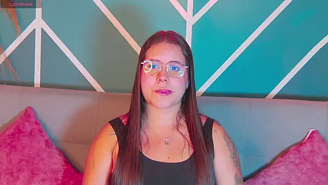 Snapshot of Lia_Avalon chatting on June 2, 2026, 12:27 pm Lia Avalon online show from June 2, 2026, 12:27 pm