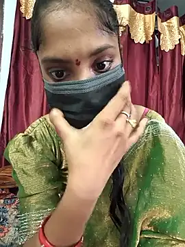 Snapshot of reshma124 chatting on June 17, 2026, 5:29 am reshma124 online show from June 17, 2026, 5:29 am