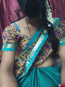 Snapshot of reshma124 chatting on June 30, 2026, 9:20 am reshma124 online show from June 30, 2026, 9:20 am