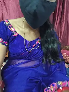 Snapshot of reshma124 chatting on July 4, 2026, 6:42 am reshma124 online show from July 4, 2026, 6:42 am