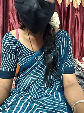 Snapshot of reshma124 chatting on June 28, 2026, 9:04 am reshma124 online show from June 28, 2026, 9:04 am