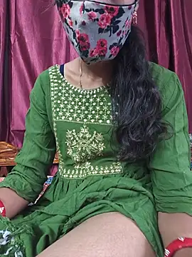 Snapshot of reshma124 chatting on July 5, 2026, 11:28 am reshma124 online show from July 5, 2026, 11:28 am