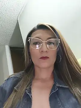 Snapshot of Angelica_flack chatting on May 27, 2026, 11:45 pm Angelica flack online show from May 27, 2026, 11:45 pm