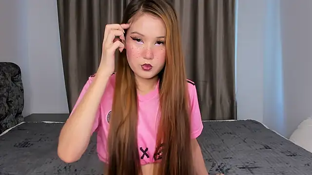 cinnamonpiegirl online show from June 13, 2026, 3:15 am