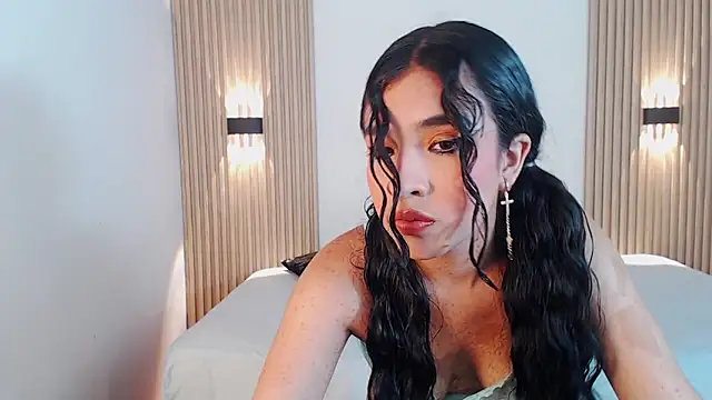 Snapshot of AmyPrice9 chatting on May 23, 2026, 11:42 am AmyPrice9 online show from May 23, 2026, 11:42 am