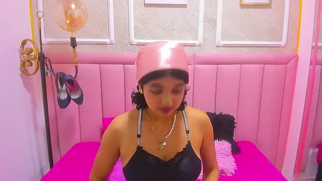 Snapshot of velvet_girll chatting on July 6, 2026, 3:03 pm velvet girll online show from July 6, 2026, 3:03 pm