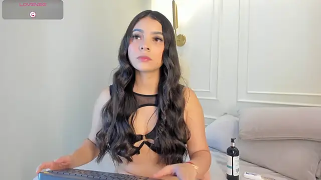Snapshot of Alana_cutte chatting on May 23, 2026, 5:28 am Alana cutte online show from May 23, 2026, 5:28 am