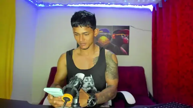 blakmishael online show from May 19, 2026, 8:27 pm