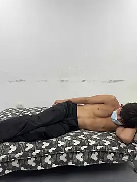 Mrwangjjkk online show from June 12, 2026, 2:37 pm