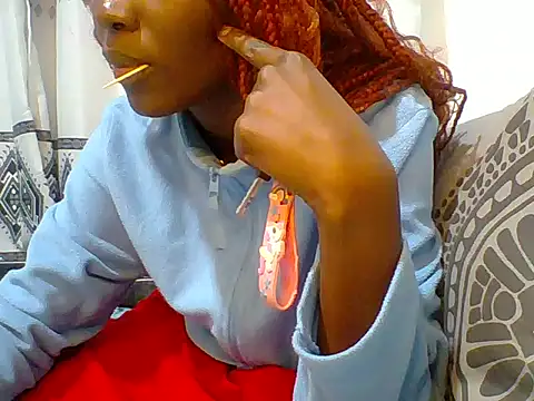 Snapshot of Shania_loveer chatting on July 5, 2026, 8:59 pm Shania loveer online show from July 5, 2026, 8:59 pm