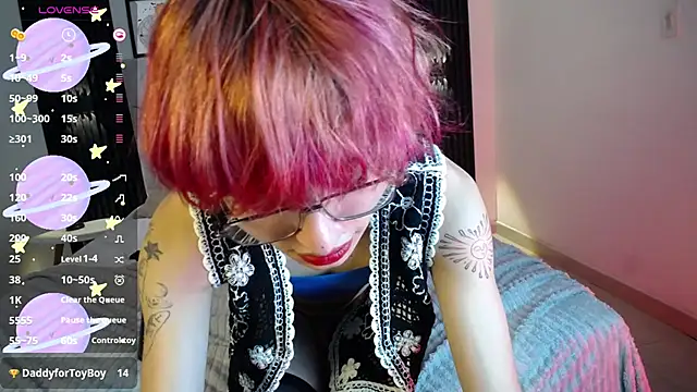 Snapshot of venus_999 chatting on June 11, 2026, 12:32 am venus 999 online show from June 11, 2026, 12:32 am