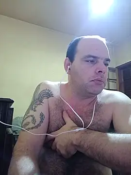 Snapshot of Safado700 chatting on May 27, 2026, 2:41 am Safado700 online show from May 27, 2026, 2:41 am