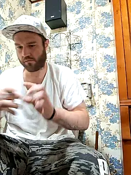 Snapshot of SteelSling6 chatting on May 30, 2026, 6:35 pm SteelSling6 online show from May 30, 2026, 6:35 pm