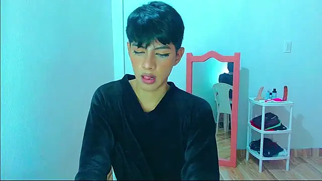 Snapshot of phuwin_bj chatting on May 25, 2026, 6:12 am phuwin bj online show from May 25, 2026, 6:12 am