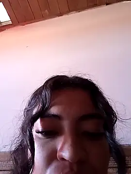 Snapshot of Perla-stone1 chatting on June 21, 2026, 8:25 pm Perla-stone1 online show from June 21, 2026, 8:25 pm