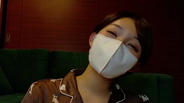 Snapshot of natusummer1919 chatting on May 23, 2026, 4:39 pm natusummer1919 online show from May 23, 2026, 4:39 pm