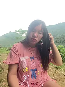 Suki-love online show from June 11, 2026, 3:25 am