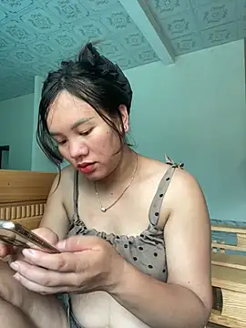Suki-love online show from June 7, 2026, 3:45 am