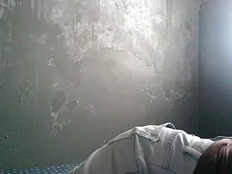 young sophieee online show from May 26, 2026, 2:53 am