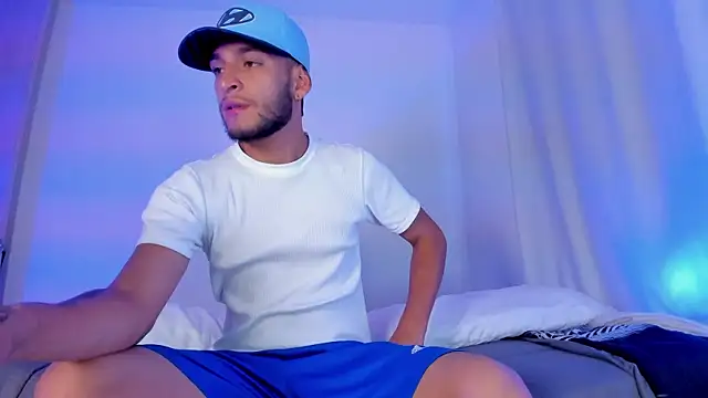 Snapshot of _Kevin_xxx chatting on January 19, 2026, 5:11 am Kevin xxx online show from January 19, 2026, 5:11 am