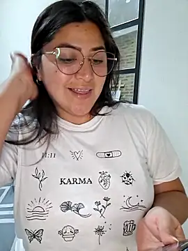 Snapshot of morena95_ chatting on June 6, 2026, 3:01 am morena95 online show from June 6, 2026, 3:01 am
