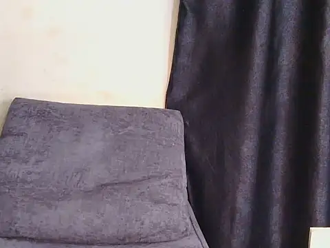 Snapshot of samiiraah chatting on June 7, 2026, 12:27 am samiiraah online show from June 7, 2026, 12:27 am
