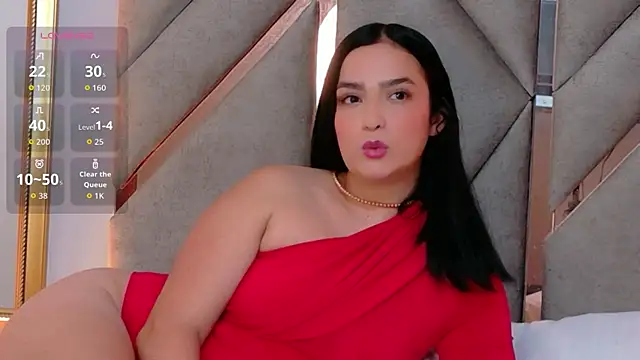Snapshot of Laurent-Rose chatting on July 15, 2026, 1:40 pm Laurent-Rose online show from July 15, 2026, 1:40 pm