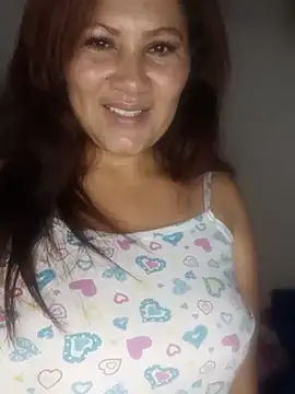 Snapshot of Paola_ston chatting on May 27, 2026, 12:01 pm Paola ston online show from May 27, 2026, 12:01 pm