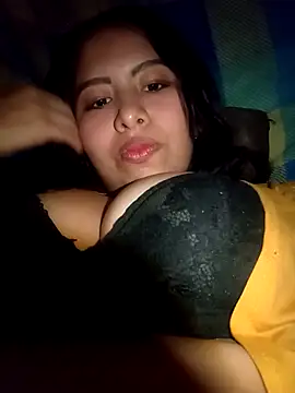 Snapshot of rosaliaex chatting on June 4, 2026, 8:46 pm rosaliaex online show from June 4, 2026, 8:46 pm