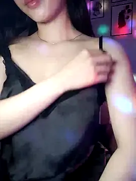 Uri sexy online show from May 23, 2026, 5:12 pm