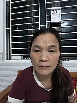 Snapshot of Lye_lovely chatting on May 21, 2026, 3:42 pm Lye lovely online show from May 21, 2026, 3:42 pm